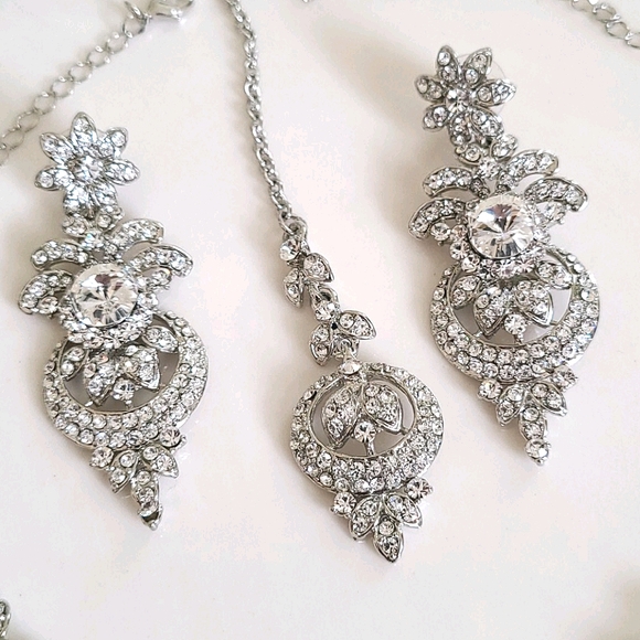 Necklace Set NIB - Picture 2 of 13